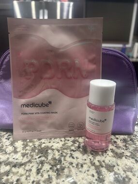 Medicube PDRN Pink Vita Coating Mask & Toner - Pink